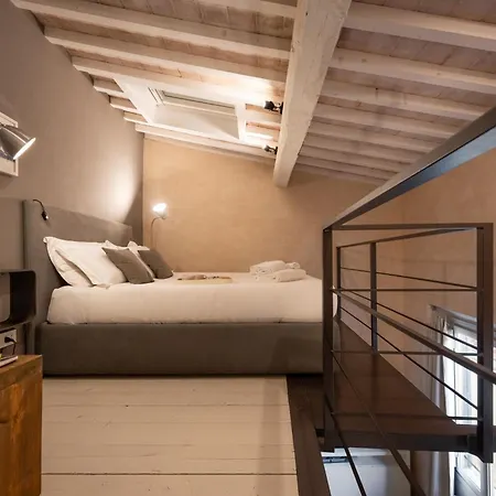 San Lorenzo Mezzanine Apartment